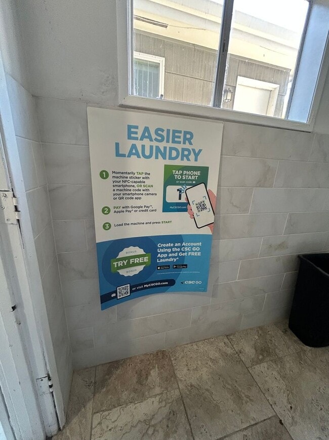 Building Photo - 2 bed 1 bath Apt in North Park Area