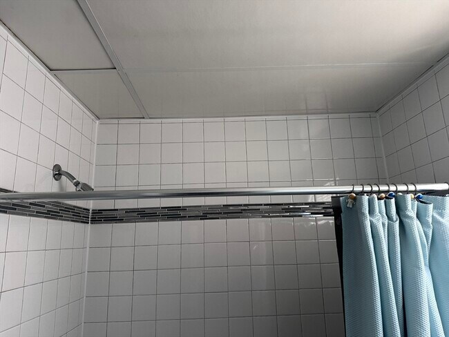 Building Photo - 10 Choate St