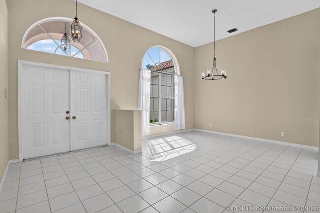 Building Photo - 10031 Lexington Estates Blvd