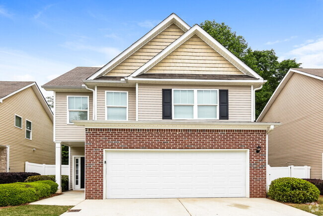 Building Photo - 526 Hill Crest Cir