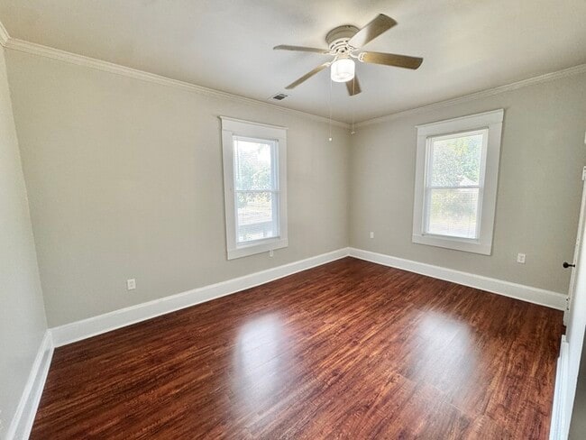 Building Photo - 1275 Tutwiler Ave