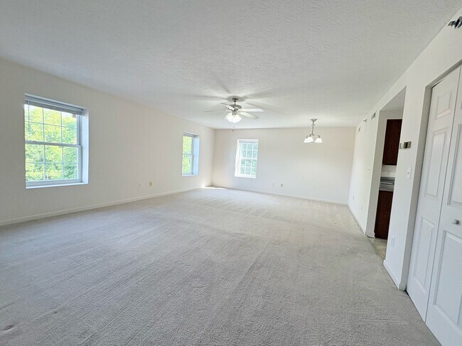 Building Photo - 38 Rosette Ln