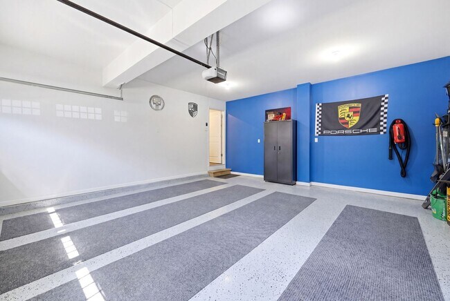 Building Photo - Modern Riverwood Retreat | Spacious 3BR Home in Prime Charlottesville Location