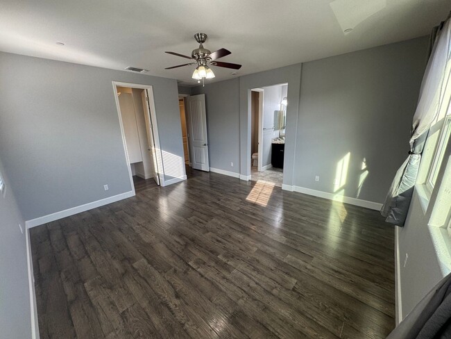 Building Photo - Single family North Natomas home | 3 bedro...