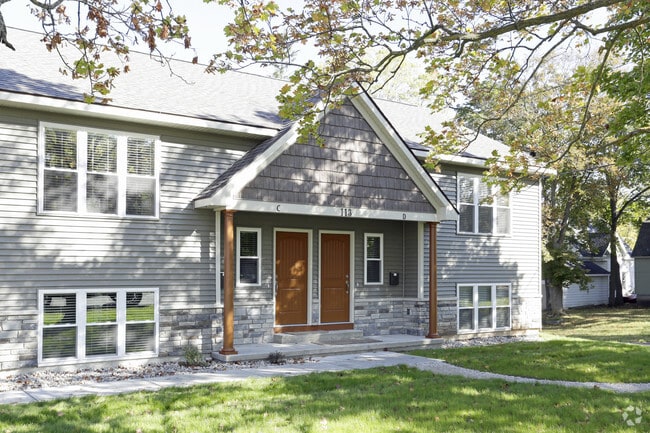 Building Photo - Baybrooke Properties
