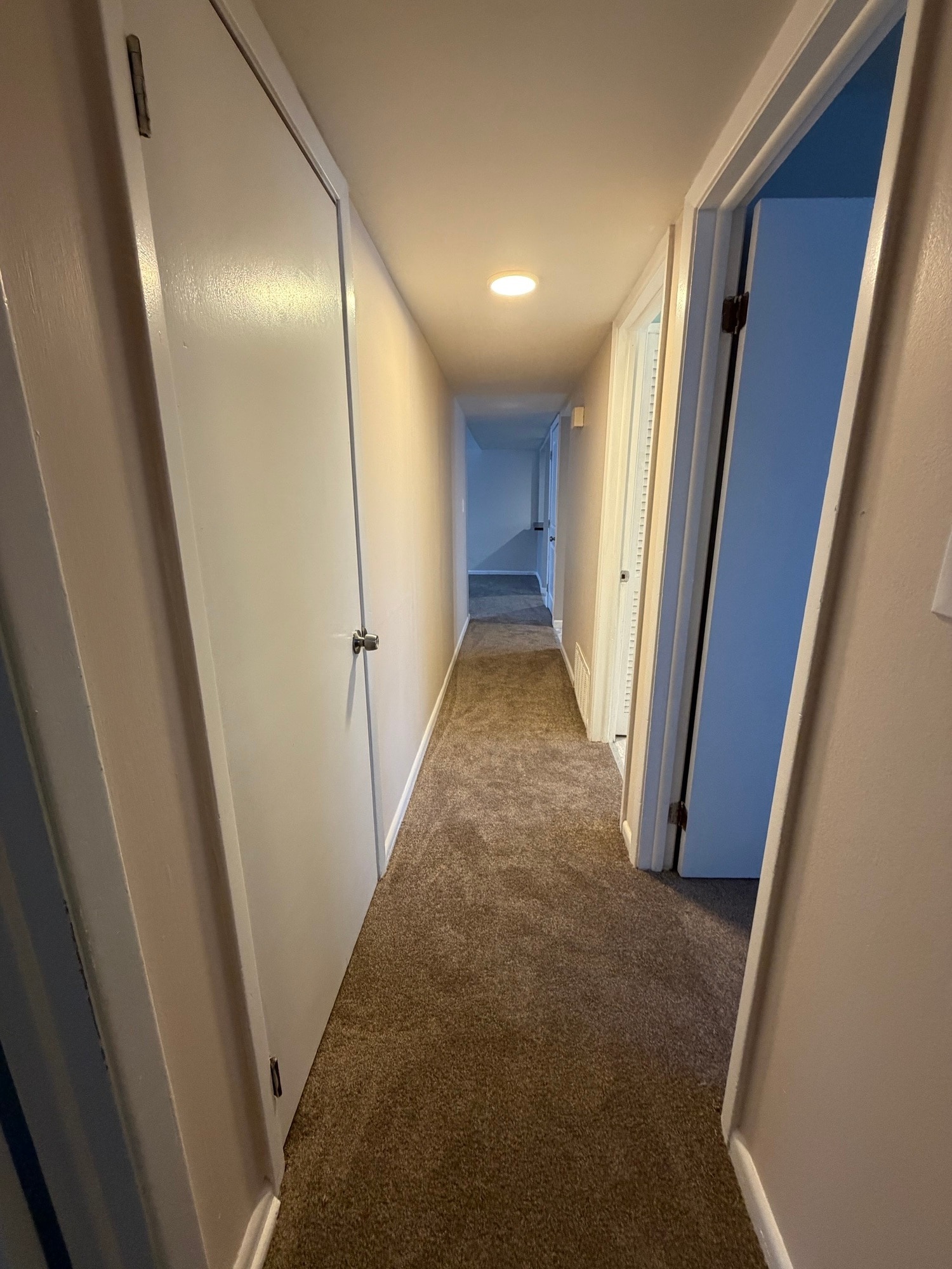 Building Photo - 235 Argus Dr