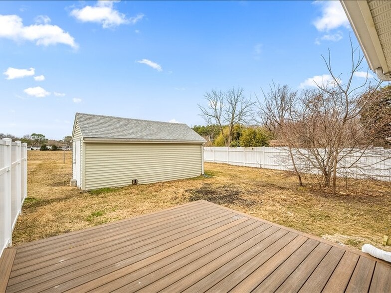 Building Photo - 600 Pacific Ave