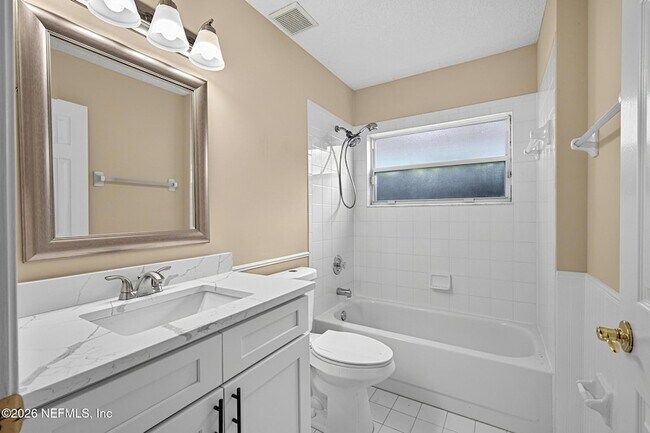 Building Photo - 13128 Harborton Dr