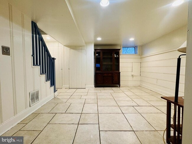 Building Photo - 4118 Buena Vista Ave