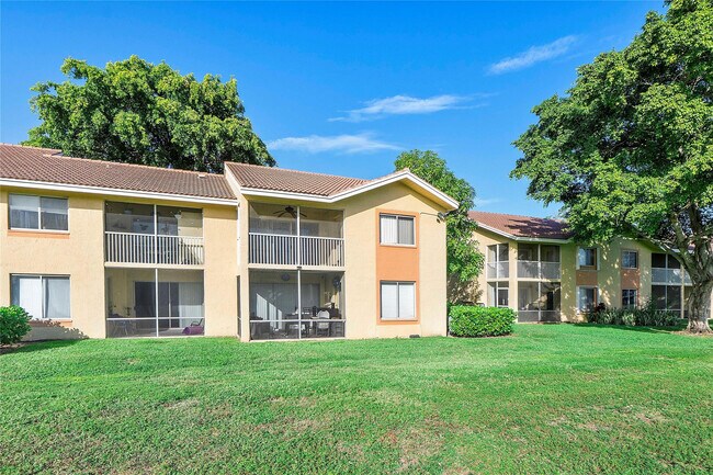 Building Photo - 967 Coral Club Dr