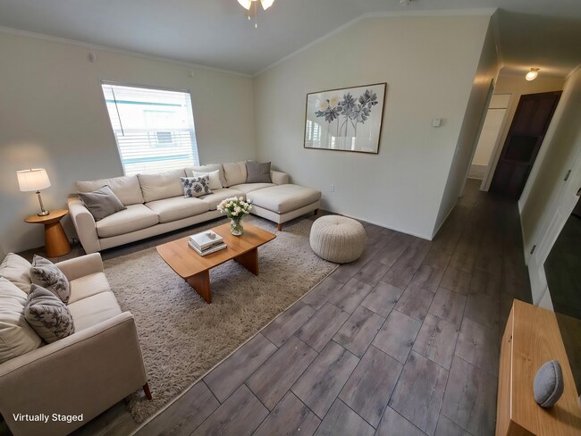 Building Photo - 1412 W Harbour Unit 152