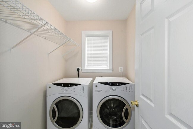 Building Photo - 9085 Purvis Dr