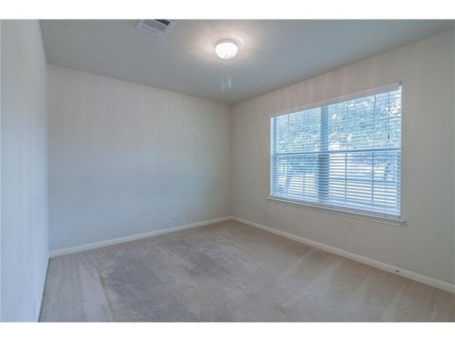 Building Photo - 2103 Kane Cove