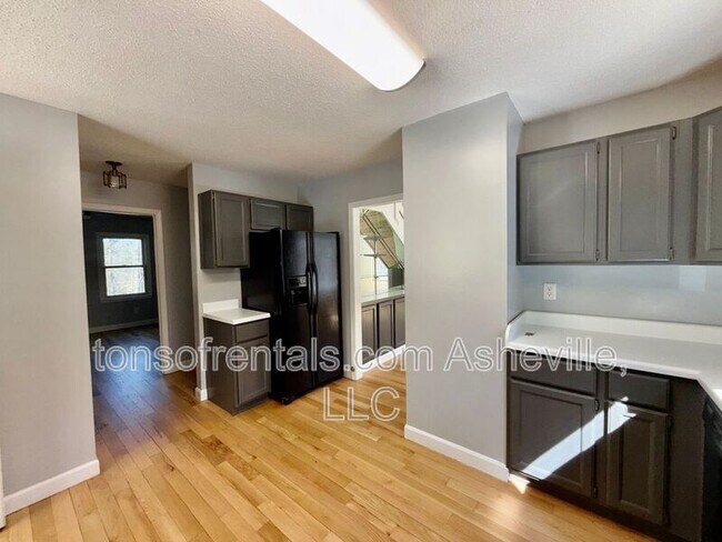 Building Photo - 28 Big Rock Rd