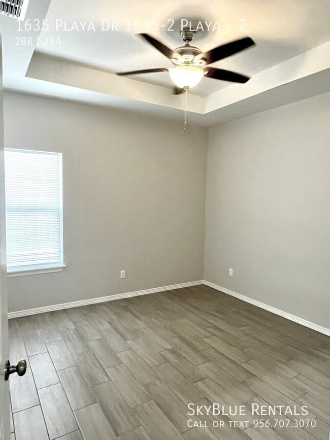 Building Photo - 1635 Playa Dr