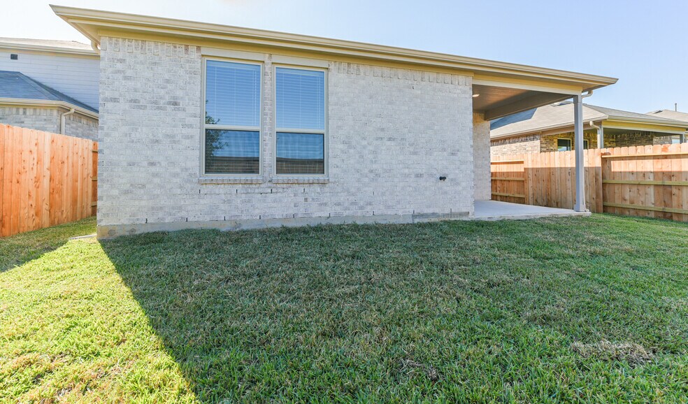 Building Photo - 14483 Cedar Ledge Ln