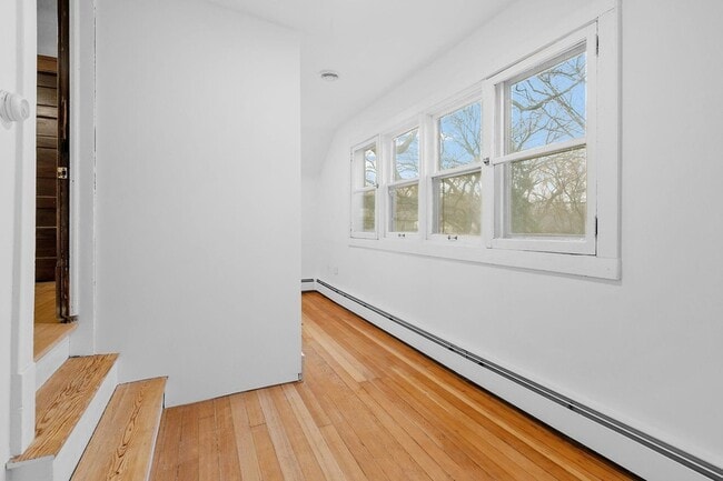 Building Photo - 1826 Franklin Ave SE