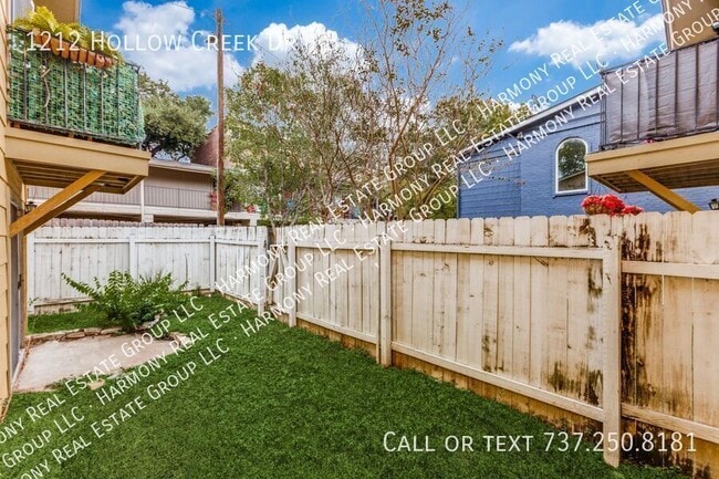 Building Photo - 1212 Hollow Creek Dr