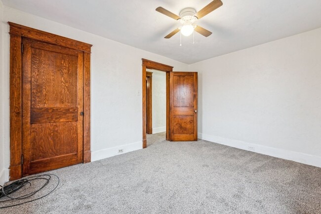 Building Photo - Unbeatable 3 bedroom home in Greensburg available April 1!