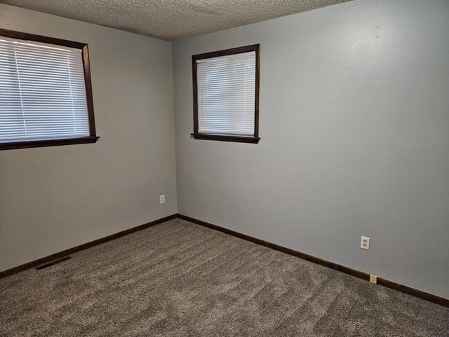 Building Photo - 2425 Emery St