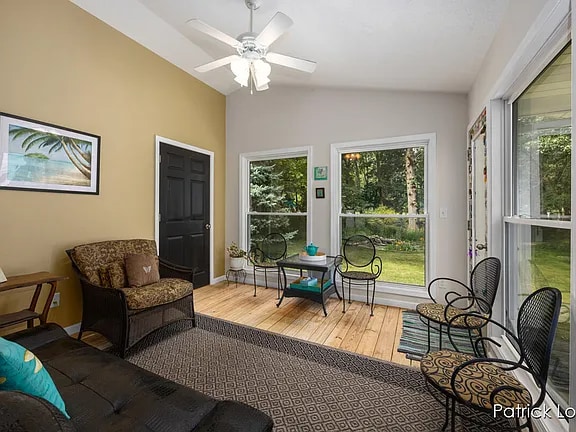 Building Photo - 583 Kingsbury St NW