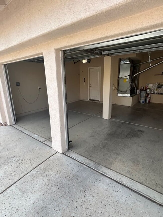 Building Photo - 2929 Sterling Cove Dr