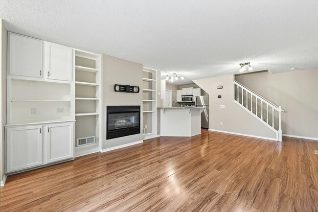 Building Photo - 13460 60th Pl N