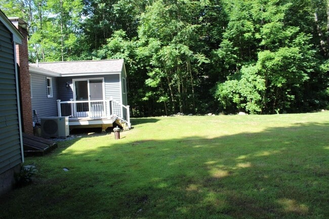Building Photo - Adorable 2 Bedroom in Moultonborough