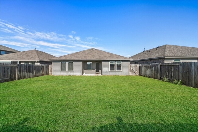 Building Photo - 20342 Green Mountain Dr