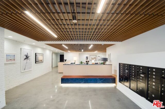 Building Photo - 3400 Sunset Blvd