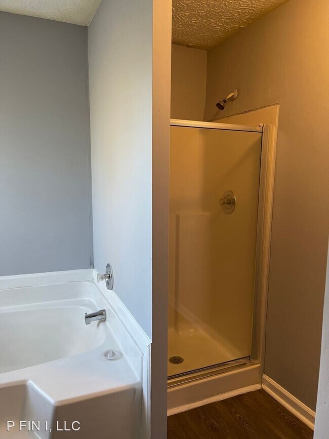 Building Photo - 4 br, 2.5 bath House - 6650 Smoke Ridge Dr