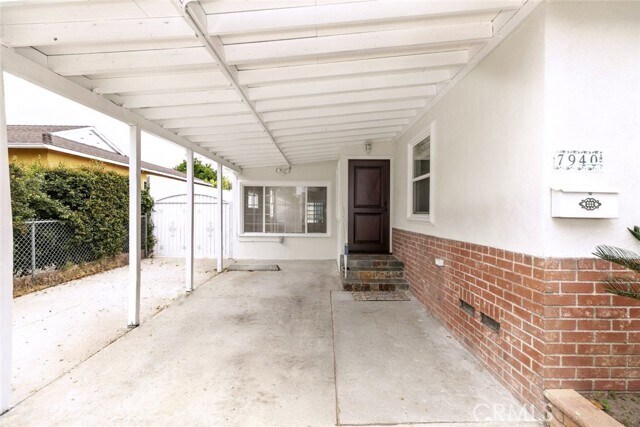 Building Photo - 7940 Stansbury Ave