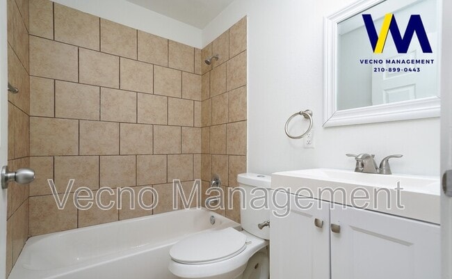 Building Photo - 214 Nopal St