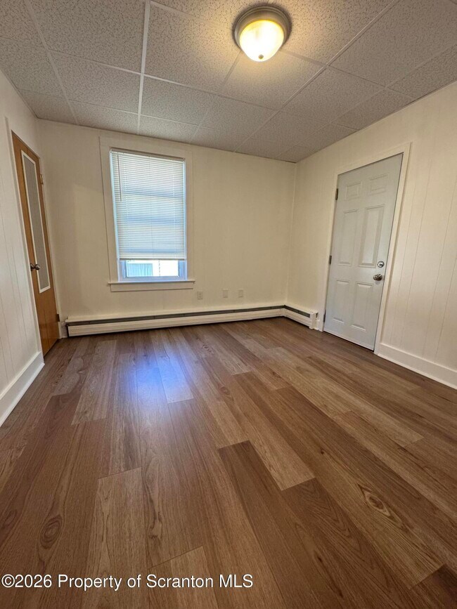 Building Photo - 1810 Capouse Ave