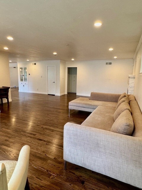 Building Photo - 80 Greenway Dr