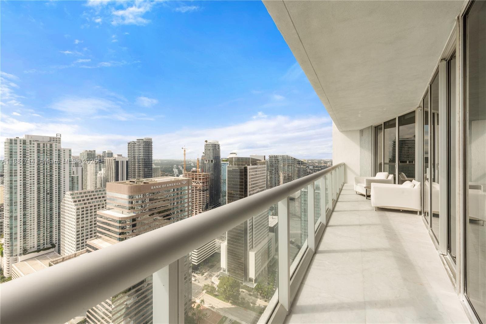 Building Photo - 495 Brickell Ave