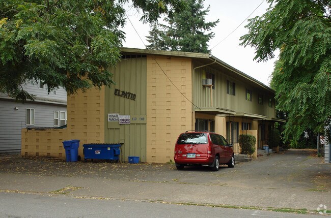 Primary Photo - El Patio