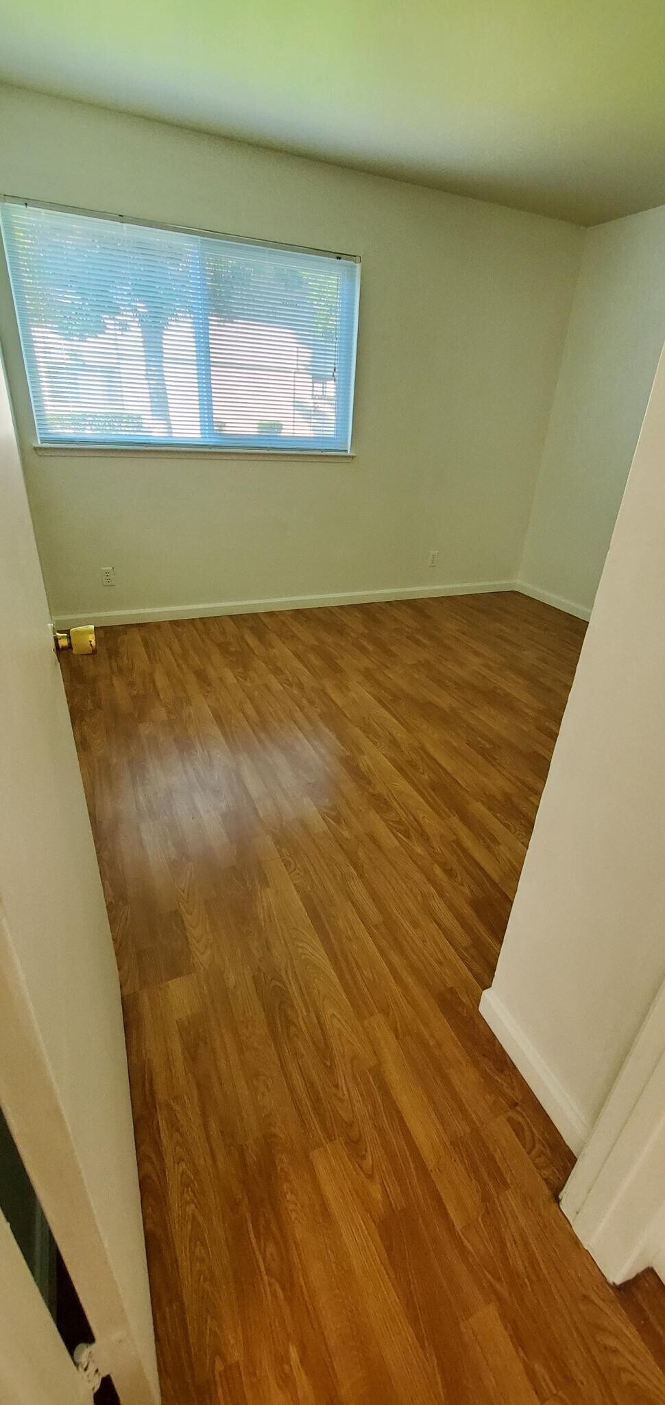 Building Photo - 4061 Park Center Ln