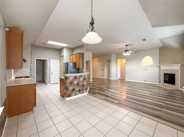 Building Photo - 6908 Hayling Way