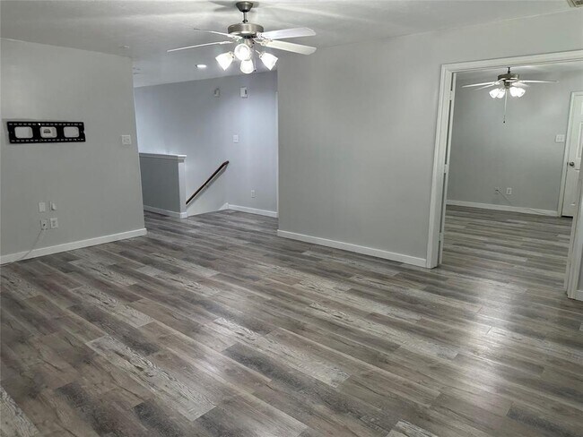 Building Photo - 9206 Kransbury Ln