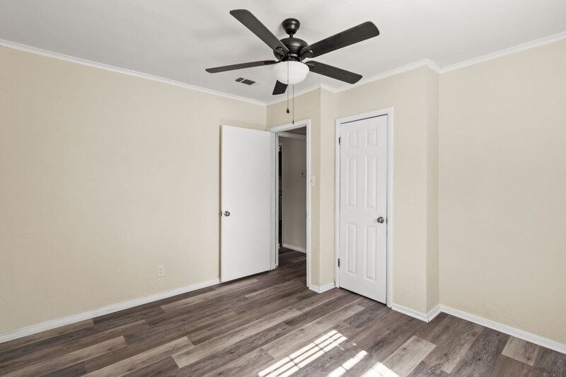 Building Photo - 1208 N D St