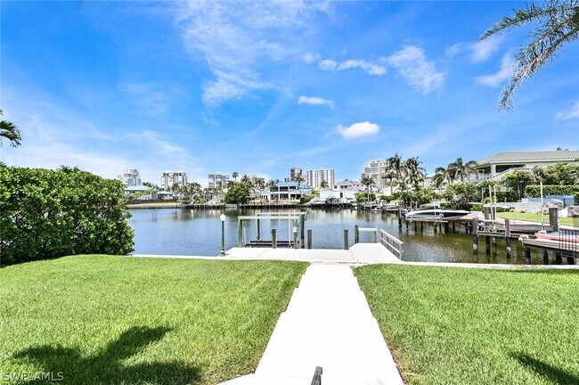 Building Photo - 4231 Crayton Rd