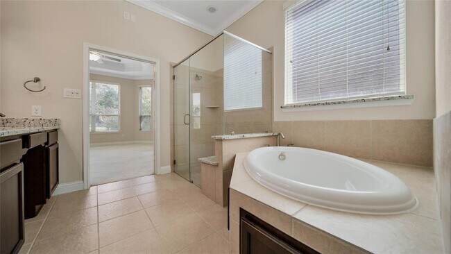 Building Photo - 27 Waterfall Way