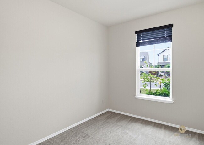 Building Photo - Welcome to this beautifully maintained 2022-built home in the Davis Ranch community!