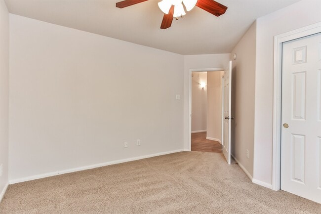 Building Photo - 14603 Whispering Cypress Dr