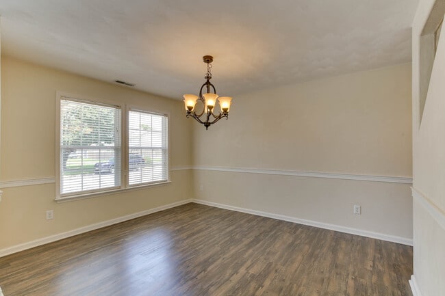 Building Photo - 1133 Lady Ashley Dr