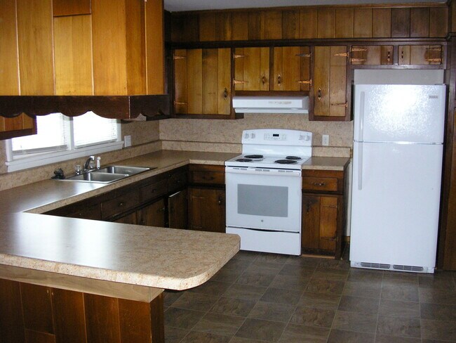 Building Photo - 1415 Woodhurst St