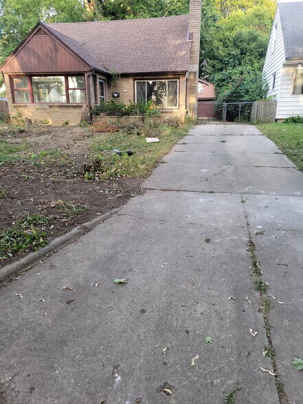 Primary Photo - 5474 N 12th St