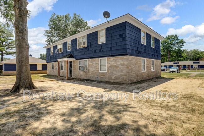 Building Photo - 1487 Cherry Rd
