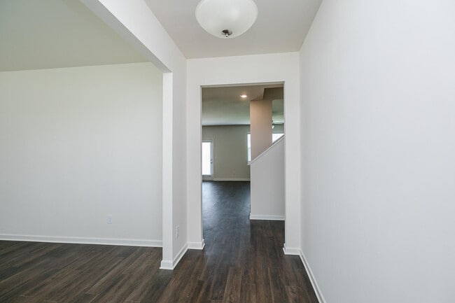 Building Photo - 4027 Abbey Rd